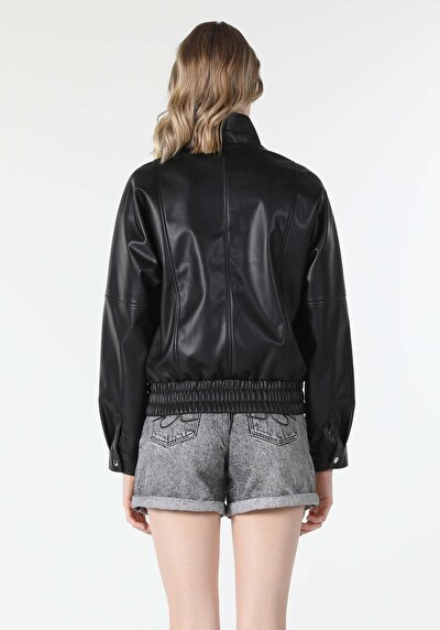Afficher les détails de Veste Pu Noir   Regular Fit Femme