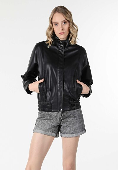 Afficher les détails de Veste Pu Noir   Regular Fit Femme