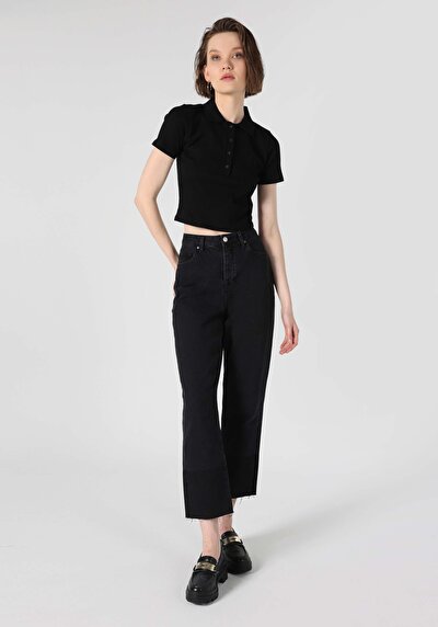 Afficher les détails de T-shirt À Manches Courtes Noir Slim Fit  Femme