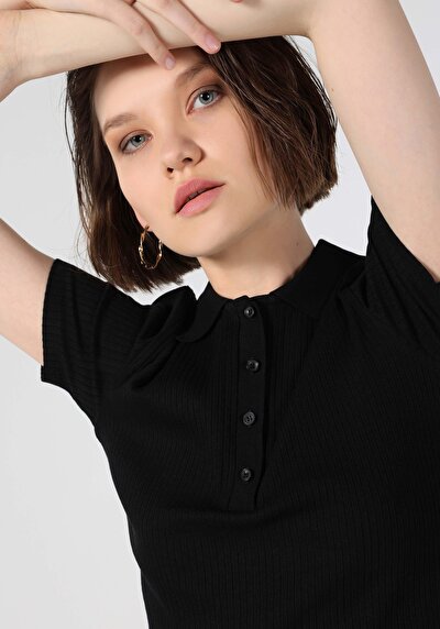 Afficher les détails de T-shirt À Manches Courtes Noir Slim Fit  Femme
