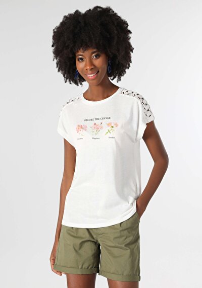 Afficher les détails de T-shirt À Manches Courtes Blanc Regular Fit  Femme