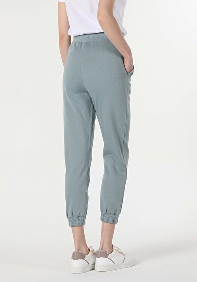 Afficher les détails de Pantalon De Survêtement Vert Regular Fit Femme