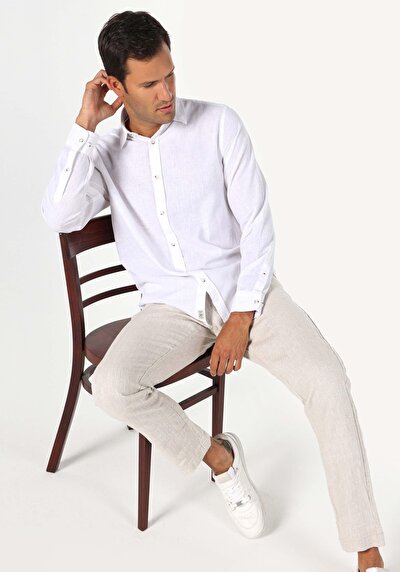 Afficher les détails de Chemise À Manches Longues Blanc Comfort Fit   Homme