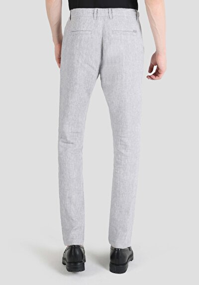 Afficher les détails de Pantalon Gris Düz Paça Medium Rise En  Regular Fit Homme