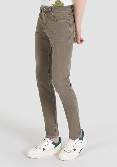 Image de 044 Karl Pantalon Kaki   En  Straight Fit Homme