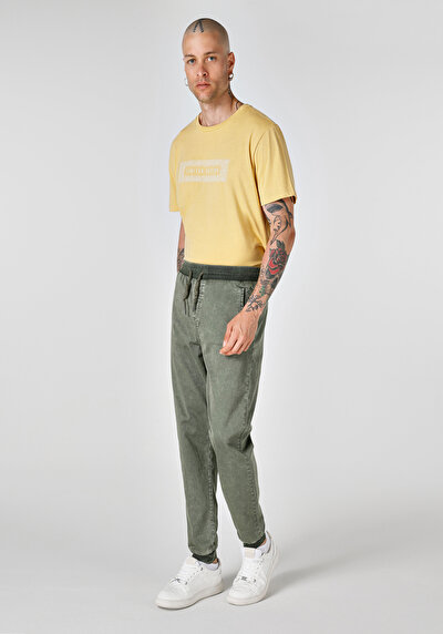 Afficher les détails de Pantalon Kaki Lastikli Medium Rise En  Slim Fit Homme
