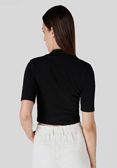 Image de T-shirt À Manches Courtes Noir Slim Fit Femme
