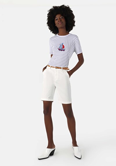 Afficher les détails de Short Blanc Regular Fit Femme