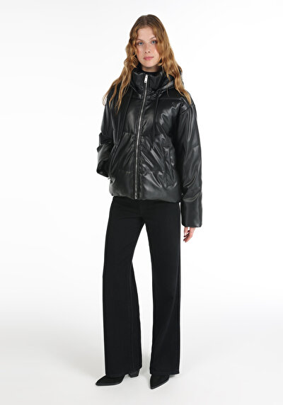 Image de Veste Pu Noir Regular Fit Femme