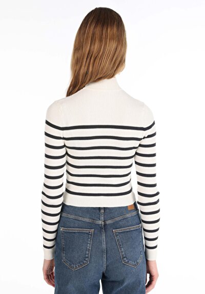 Image de Pull Blanc Slim Fit Femme