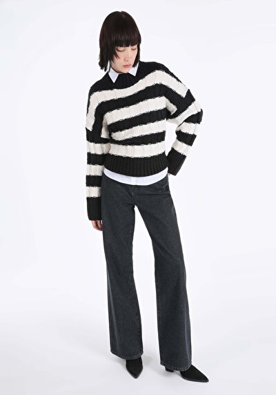 Image de Pull Noir    Femme