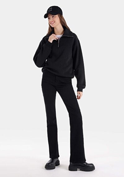 Image de 791 Monica Pantalon Noir Bootcut Medium Rise En Regular Fit Femme