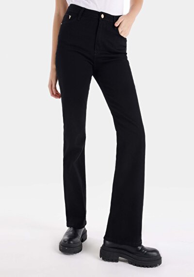 Image de 791 Monica Pantalon Noir Bootcut Medium Rise En Regular Fit Femme
