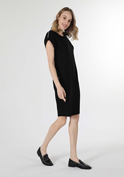 Image de Robe Noir Regular Fit    Femme