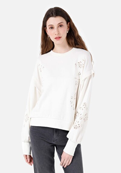 Afficher les détails de Pull-over Blanc Regular Fit  Femme