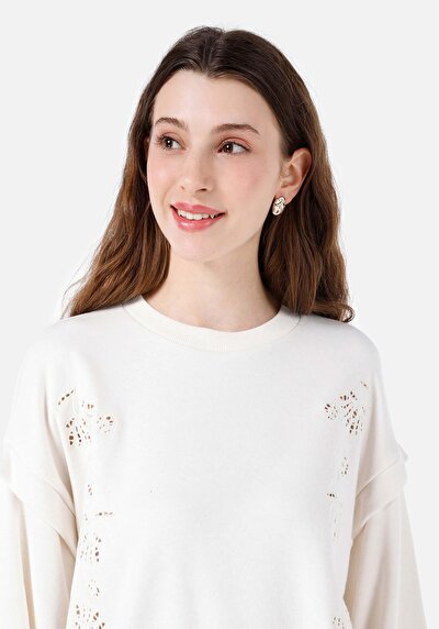 Afficher les détails de Pull-over Blanc Regular Fit  Femme