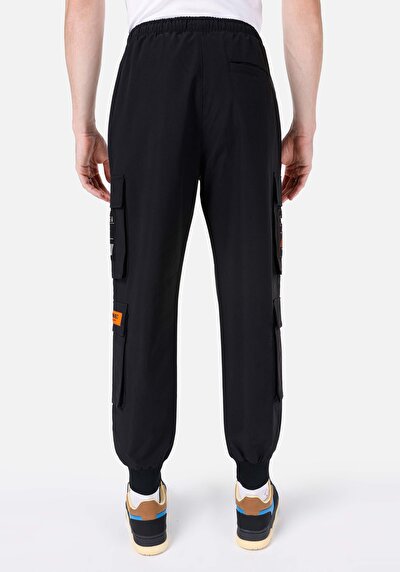 Image de Pantalon Noir Lastikli Medium Rise En Polyester Comfort Fit Homme