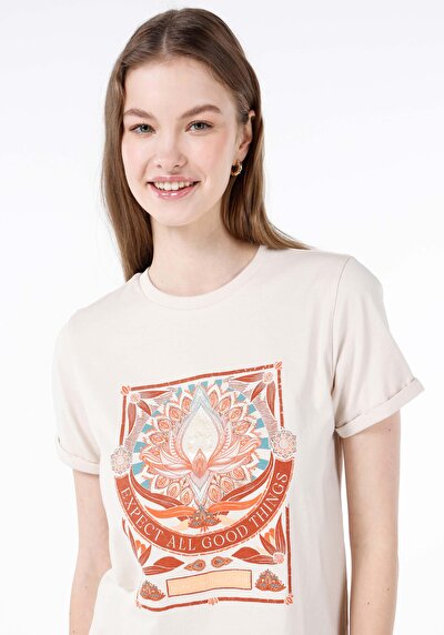 Image de T-shirt À Manches Courtes Ecru Regular Fit Imprimé Femme