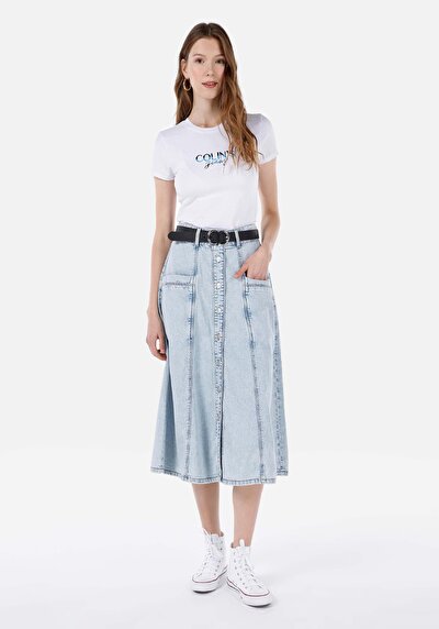 Image de T-shirt À Manches Courtes Blanc Slim Fit Imprimé Femme