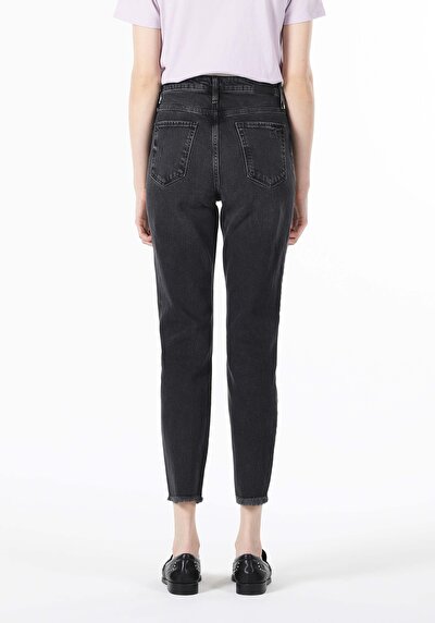 Image de 891 Maya Pantalon Denim Tapered Leg  En  Slim Fit Femme