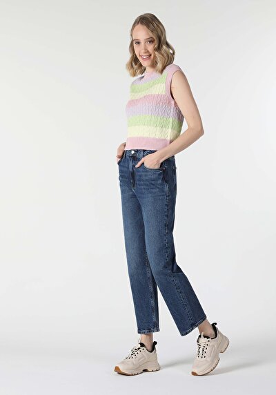 Image de 900 Laris Pantalon Marine Straight Leg En Regular Fit Femme