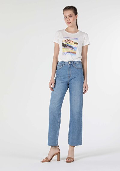 Image de 970 Berry Pantalon Denim Straight Leg En Regular Fit Femme