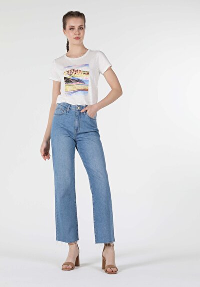 Image de 970 Berry Pantalon Denim Straight Leg En Regular Fit Femme
