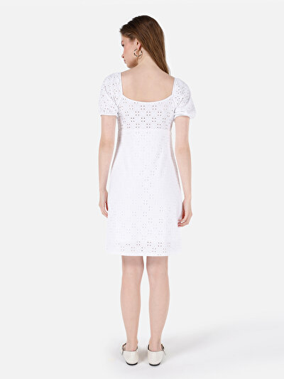 Image de Robe Blanc Regular Fit Manches Courtes Mini Jacquard Femme
