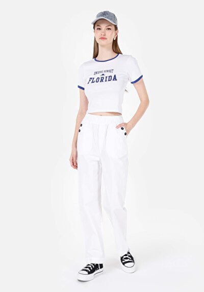 Image de T-shirt À Manches Courtes Blanc Slim Fit Imprimé Femme
