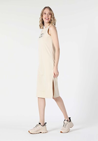 Image de Robe Beige Regular Fit    Femme