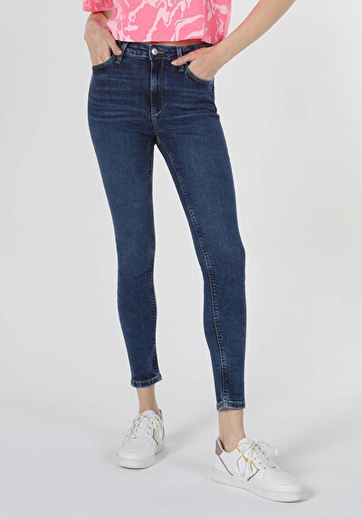 Image de 759 Lara Pantalon Denim Skinny Leg En Super Slim Fit Femme