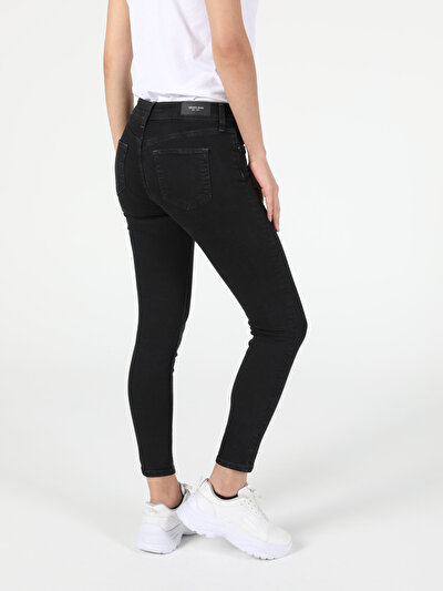 Image de 759 Lara Pantalon Noir Skinny Leg En Super Slim Fit Femme