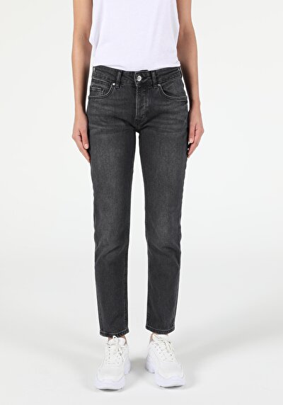 Afficher les détails de 892 Alina Pantalon Bleu Tapered Leg  En  Slim Boyfriend Fit Femme