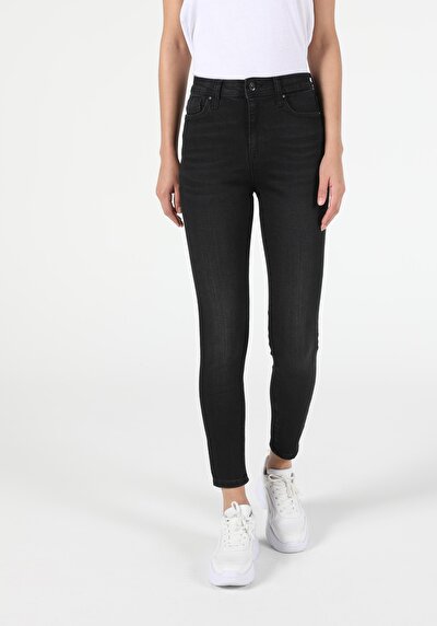 Image de 760 Diana Pantalon Noir Skinny Leg En Super Slim Fit Femme