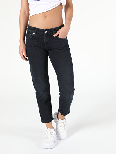 Afficher les détails de 893 Julia Pantalon Denim Tapered Leg  En  Boyfriend Fit Femme