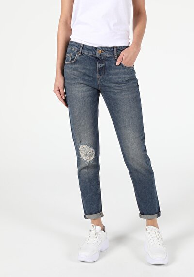 Image de 893 Julia Pantalon Denim Tapered Leg En Boyfriend Fit Femme