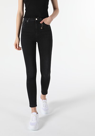 Image de 760 Diana Pantalon Denim Skinny Leg En Super Slim Fit Femme