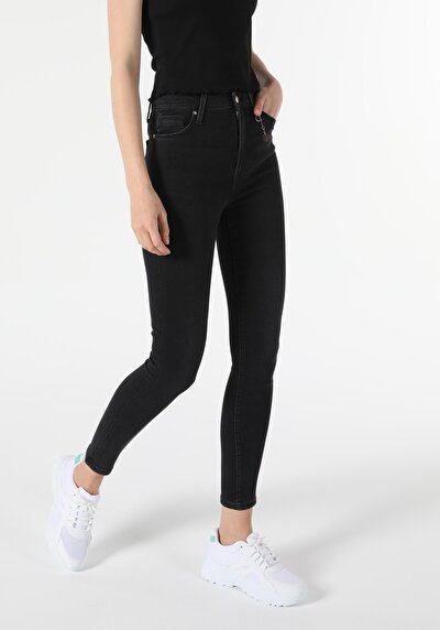 Image de 760 Diana Pantalon Denim Skinny Leg En Super Slim Fit Femme