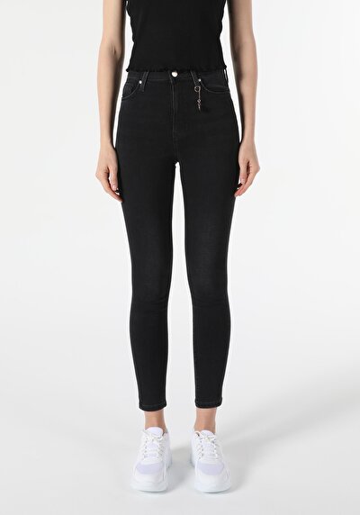 Image de 760 Diana Pantalon Denim Skinny Leg En Super Slim Fit Femme