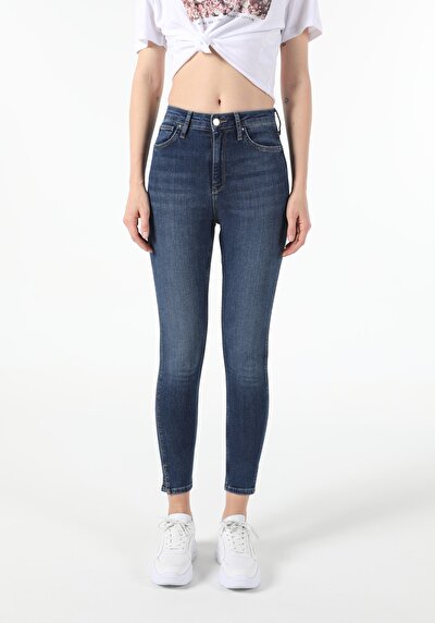 Image de 760 Diana Pantalon Denim Skinny Leg En Super Slim Fit Femme