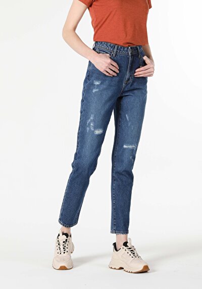 Image de 896 Maria Pantalon Denim Tapered Leg En Mom Fit Femme