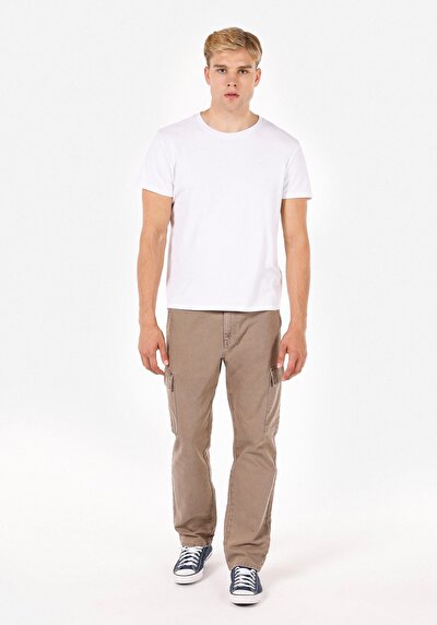 Afficher les détails de Pantalon Beige Straight Leg Medium Rise En Sergé Comfort Fit Homme