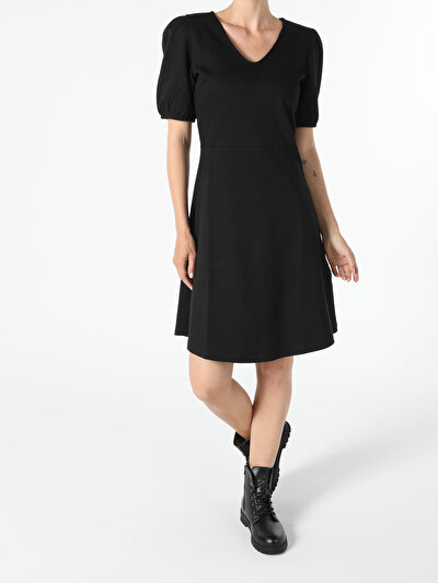 Image de Robe Noir Slim Fit    Femme
