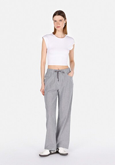 Afficher les détails de Pantalon Anthracite Wide Leg High Rise En Ratière Straight Fit Femme