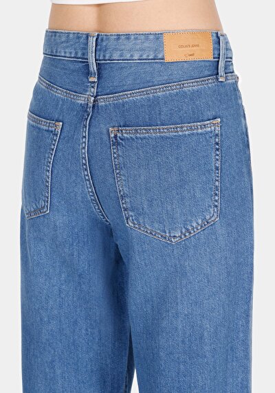 Afficher les détails de 970 Berry Pantalon    En Jean Regular Fit Femme