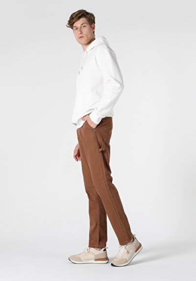 Image de Pantalon Marron Straight Leg  En  Regular Fit Homme