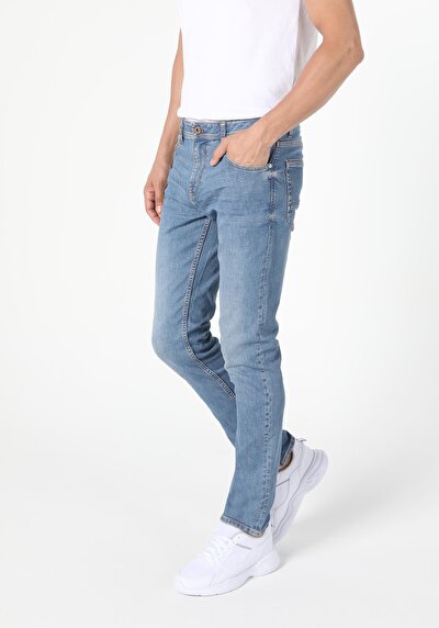Image de 044 Karl Pantalon Denim Straight Leg En Straight Fit Homme
