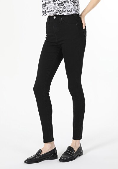 Image de 760 Diana Pantalon Denim Skinny Leg En Super Slim Fit Femme