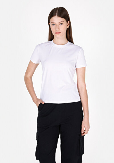 Image de T-shirt À Manches Courtes Blanc Slim Fit Imprimé Femme
