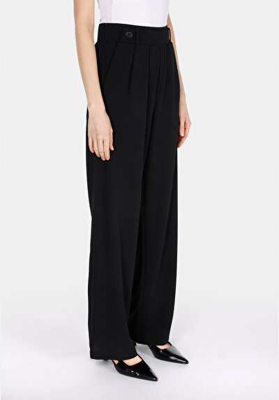 Image de Pantalon De Survêtement Noir Regular Fit Femme